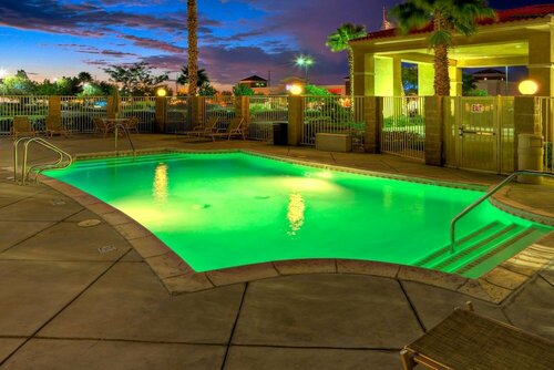 Внешний вид отеля Hampton Inn & Suites Palmdale в Палмдейле, фото 4