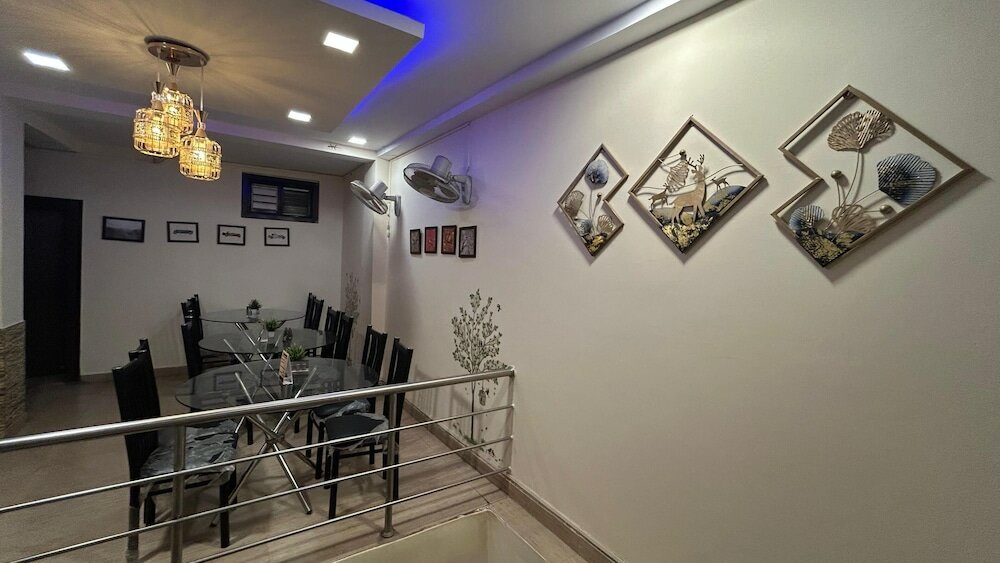 Фото Hotel Sahu