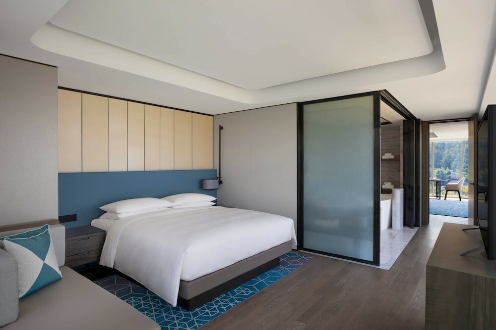 Фото Xuzhou Marriott Hotel Lakeview
