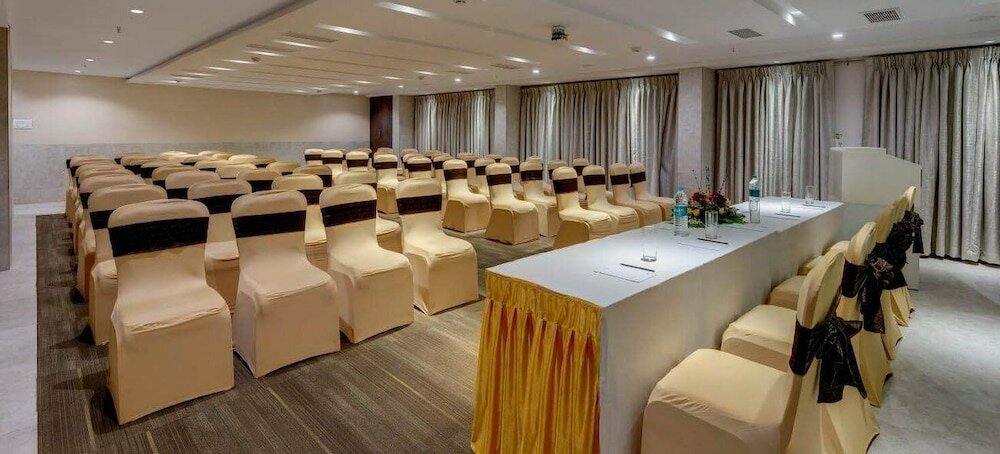 Фото The Fern Residency Aurangabad