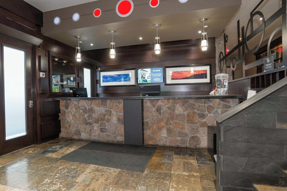 Фото Sandman Hotel Castlegar