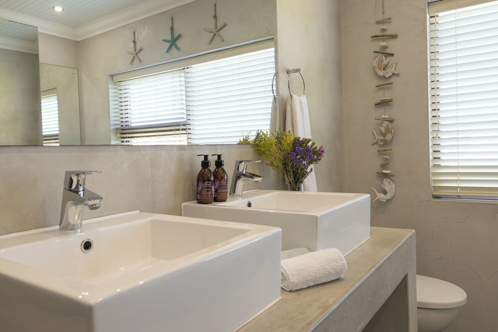 Фото White Shark Guest House