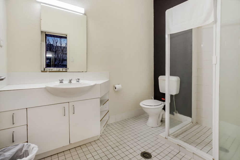 Фото Canberra Accommodation Centre