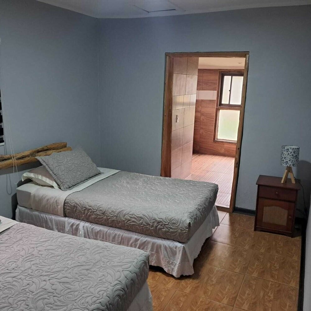 Фото Hotel Uka Mana