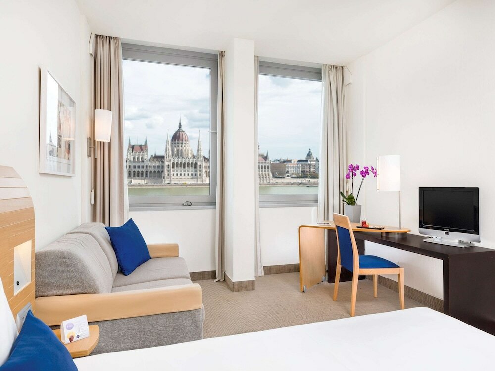 Фото Novotel Budapest Danube