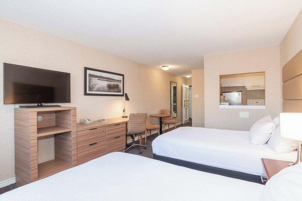 Фото Sandman Inn Cranbrook