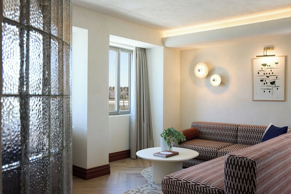 Фото A for Athens