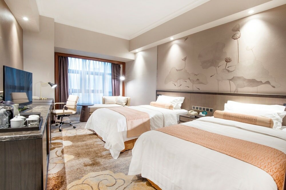 Фото Pine City Hotel