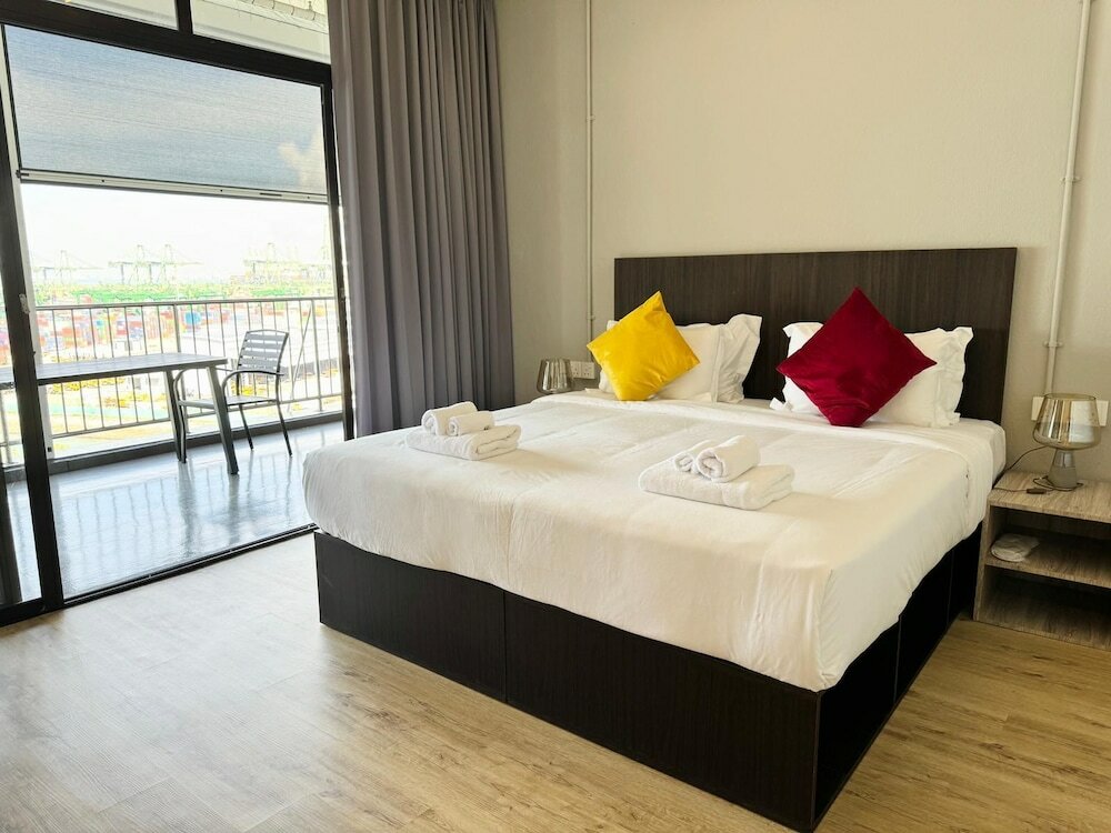 Фото Cooliv Waterfront