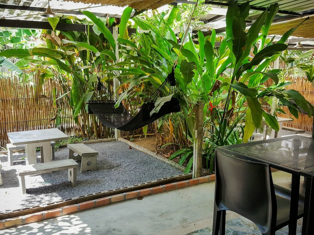 Фото Glur Hostel Aonang