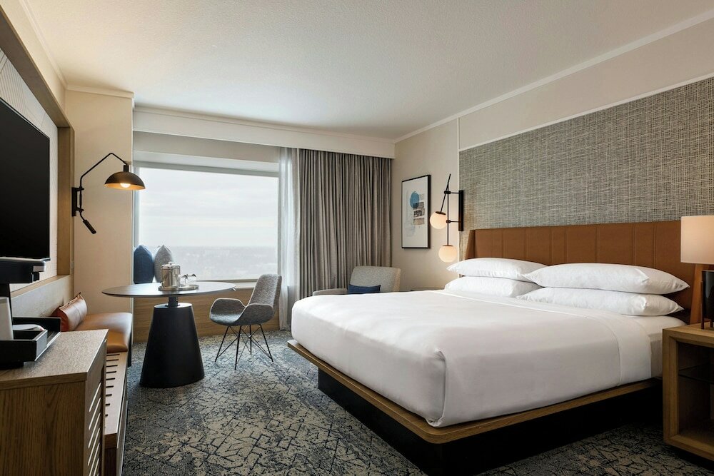 Фото Sheraton Grand Sacramento Hotel