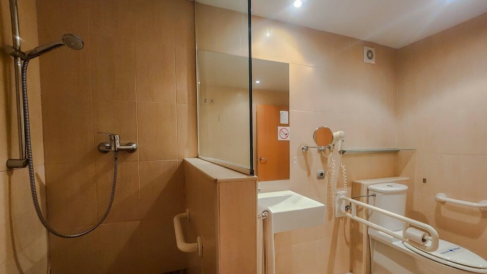 Фото Hotel Faranda Express Alisas Santander