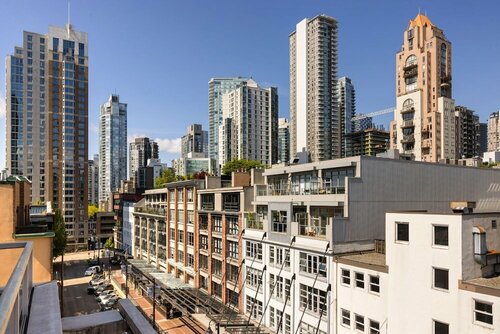 Внешний вид отеля Opus в Ванкувере, фото 2