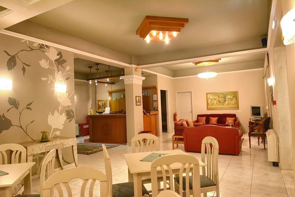 Фото Hotel Ioni