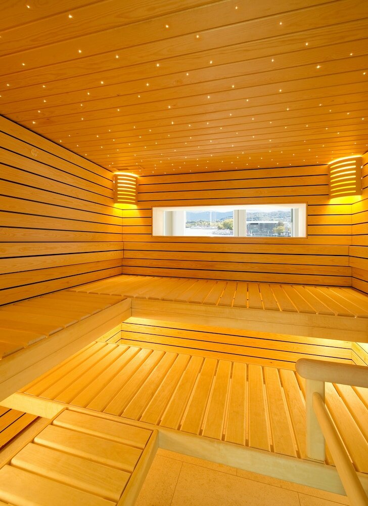 Фото Hotel Schweizerhof Luzern