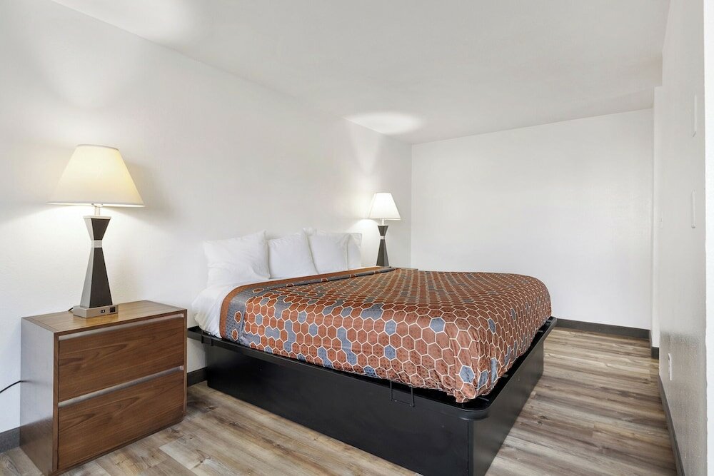 Фото Kennewick Suites