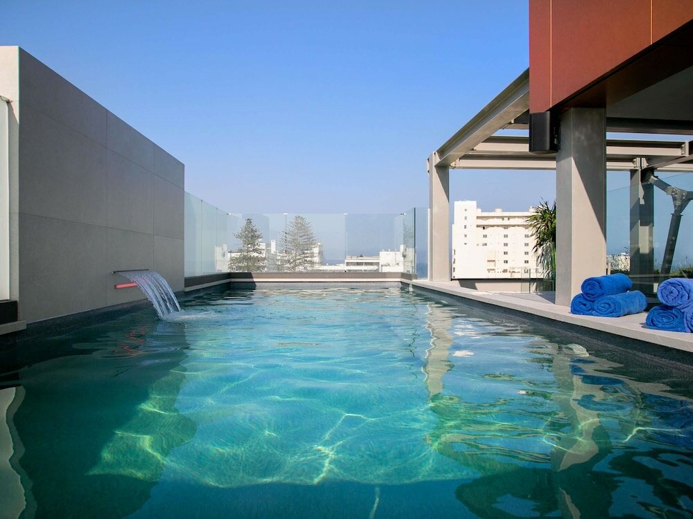 Фото Mercure Larnaca Finikoudes Beach