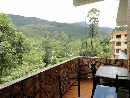 Гостиница White Elephant Hotel в Провинции Сабарагамува