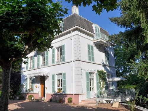 Гостиница Les Jardins de L'hacienda в Роане