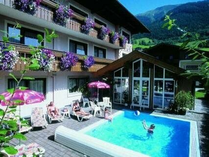 Гостиница Rosentalerhof Hotel & Apartments в Зальбах-Хинтерглеме