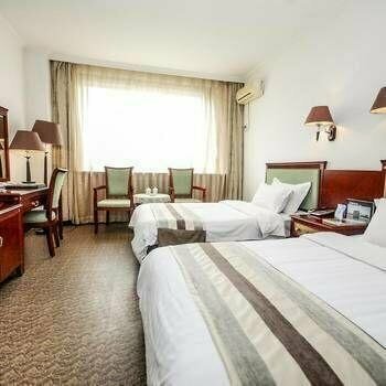 Гостиница Guangshun Hotel в Циньхуандао