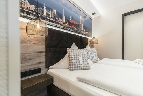 Гостиница Hotel Demas Unterhaching в Унтерхахинге
