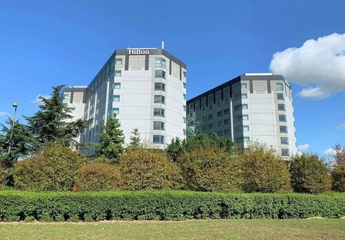 Гостиница Hilton Paris Charles de Gaulle Airport в Сарселе