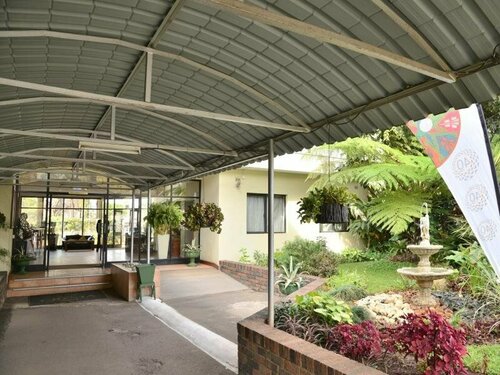 Гостиница Cresta Oasis в Хараре