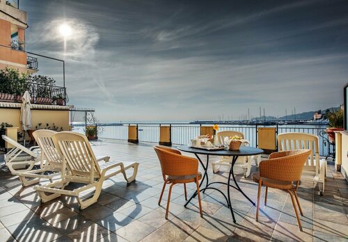 Гостиница Hotel Italia e Lido Rapallo в Рапалло