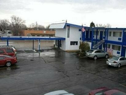 Гостиница Village Inn Motel в Грин Бэй