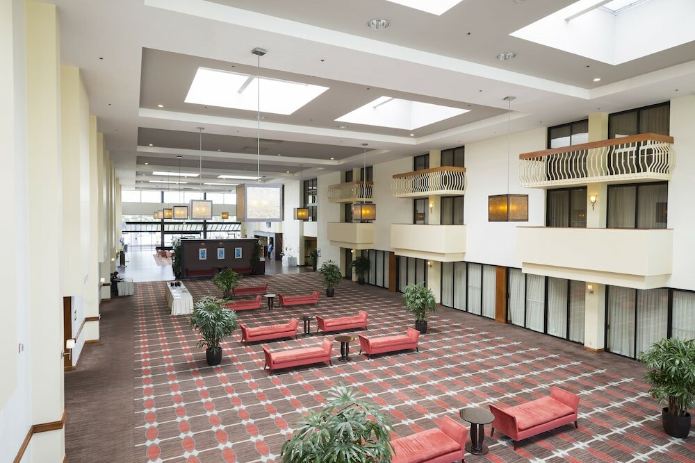 Фото Ontario Airport Hotel & Conference Center