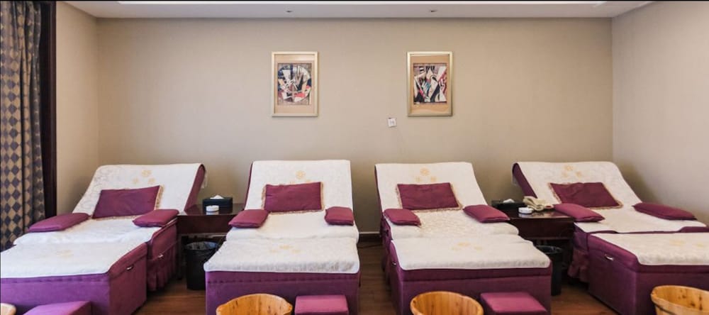 Фото Vaya International Hotel