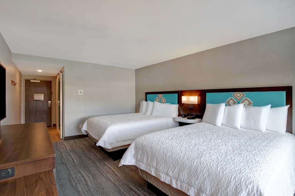 Фото Hampton Inn Santa Fe South