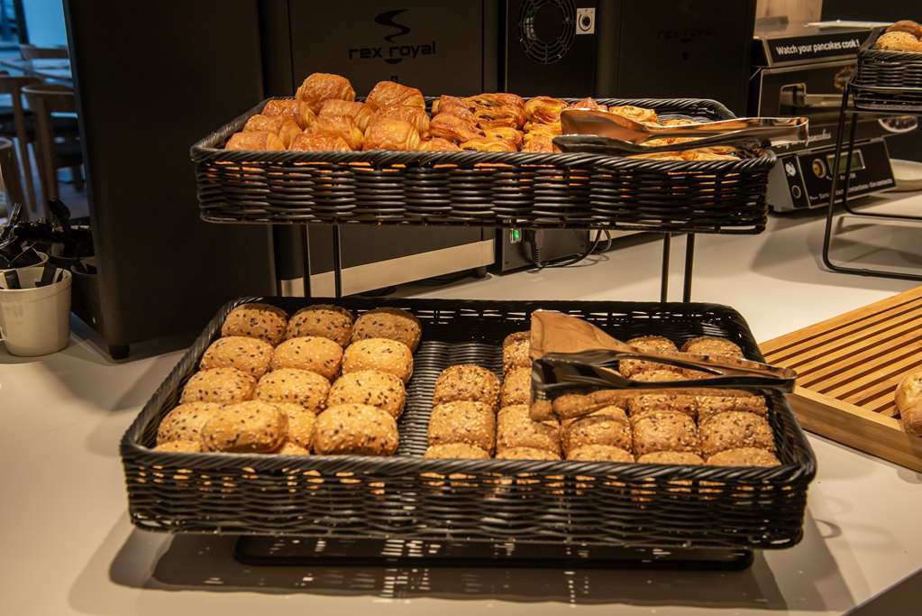Фото Radisson Hotel Liege City Centre