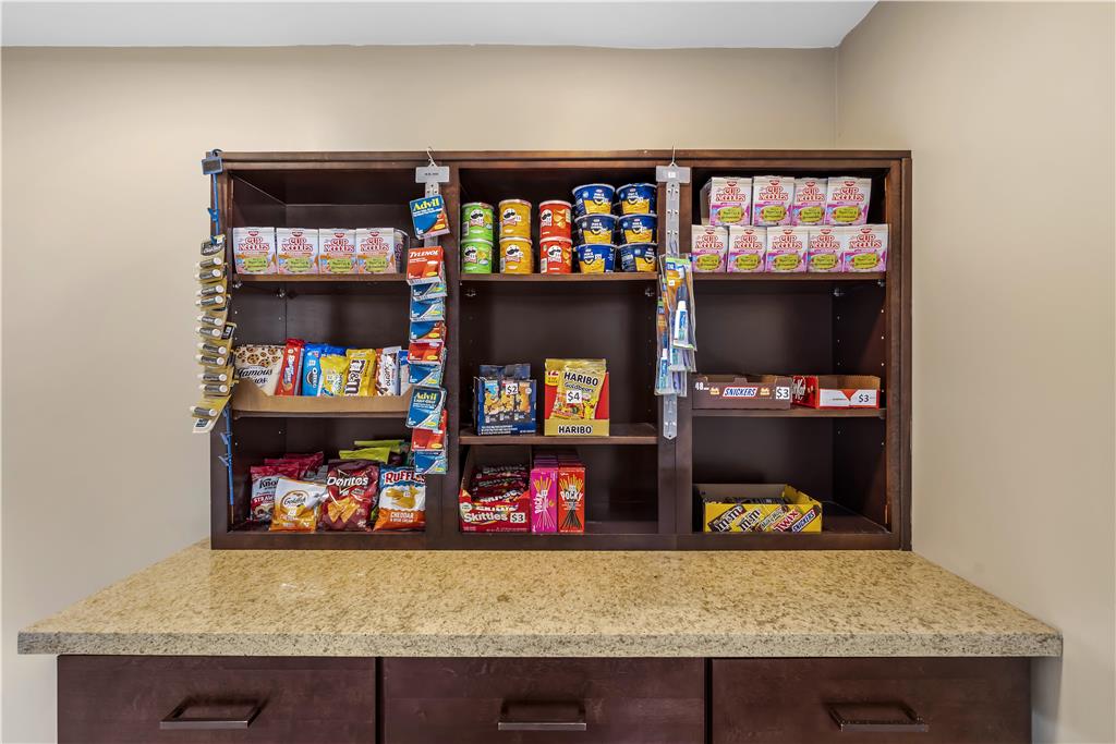 Фото Best Western Plus La Mid Town Hotel
