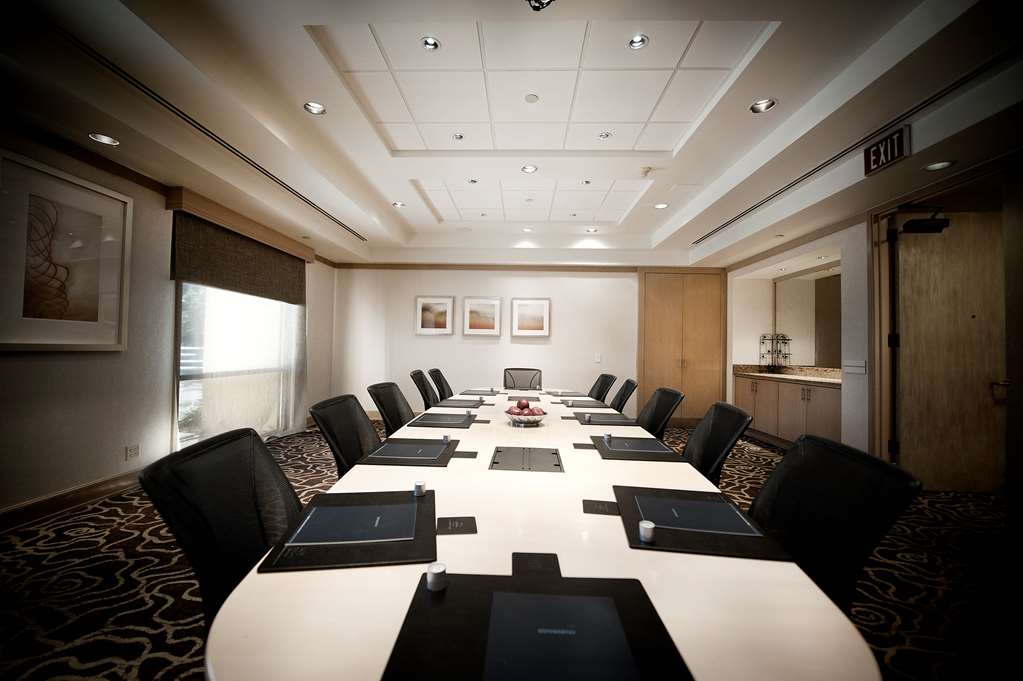 Фото Hilton Boca Raton Suites