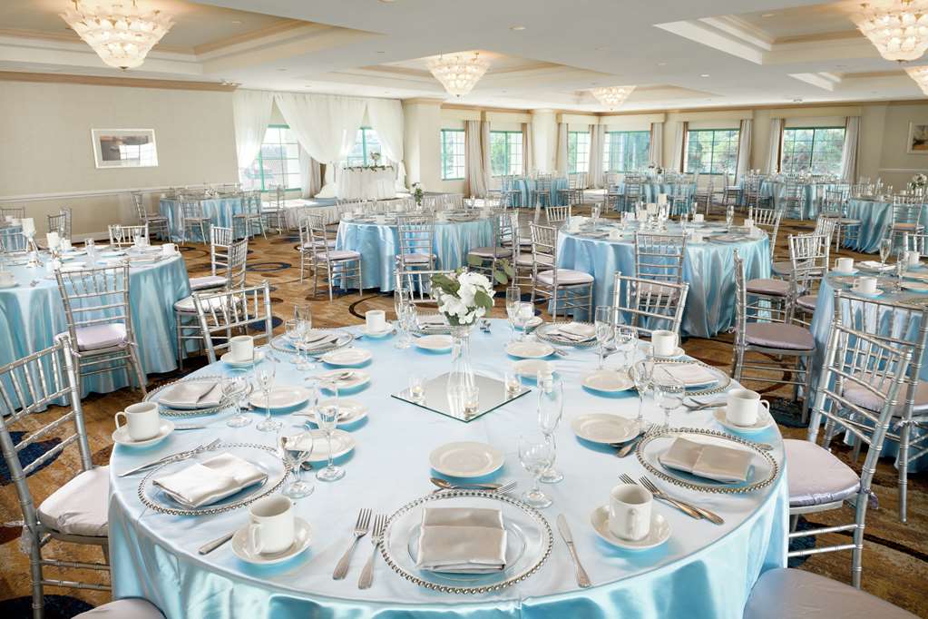 Фото DoubleTree by Hilton San Pedro - Port of Los Angeles