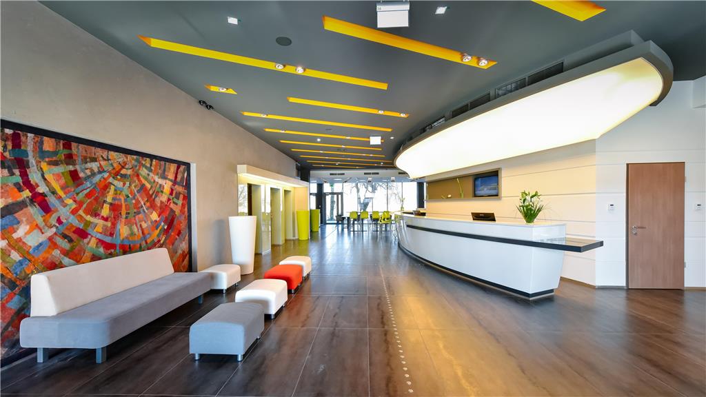 Фото Best Western Plus Lakeside Hotel