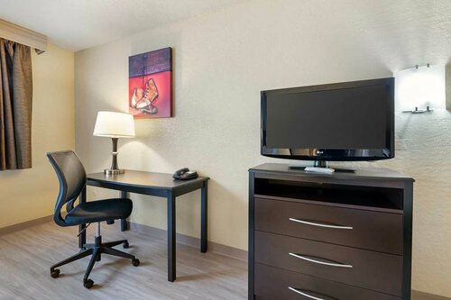 Гостиница Best Western Green Bay Inn Conference Center в Грин Бэй