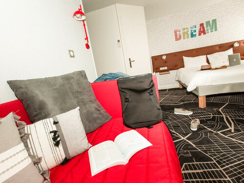 Гостиница Ibis Styles Chartres в Шартре