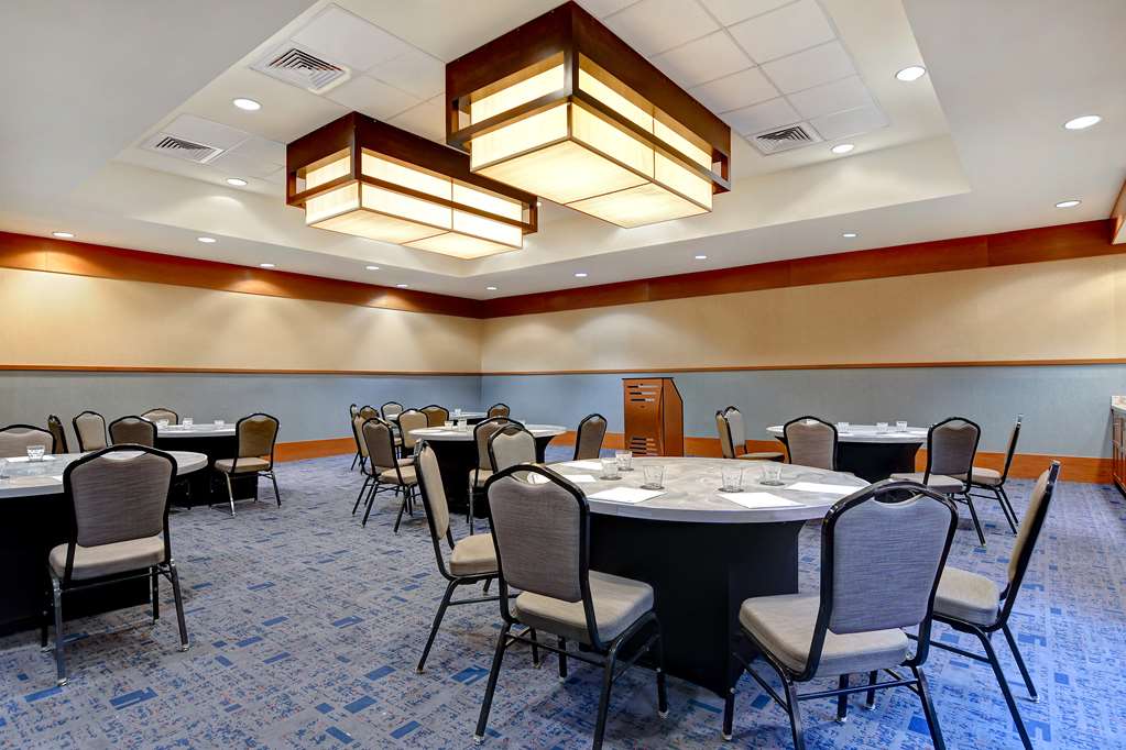 Фото DoubleTree by Hilton Hotel Phoenix Tempe