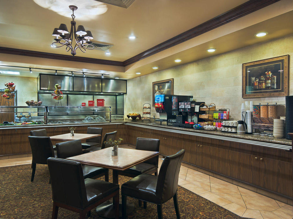 Фото Oxford Suites Boise