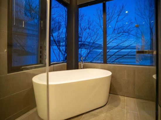 Фото Matthew Suites