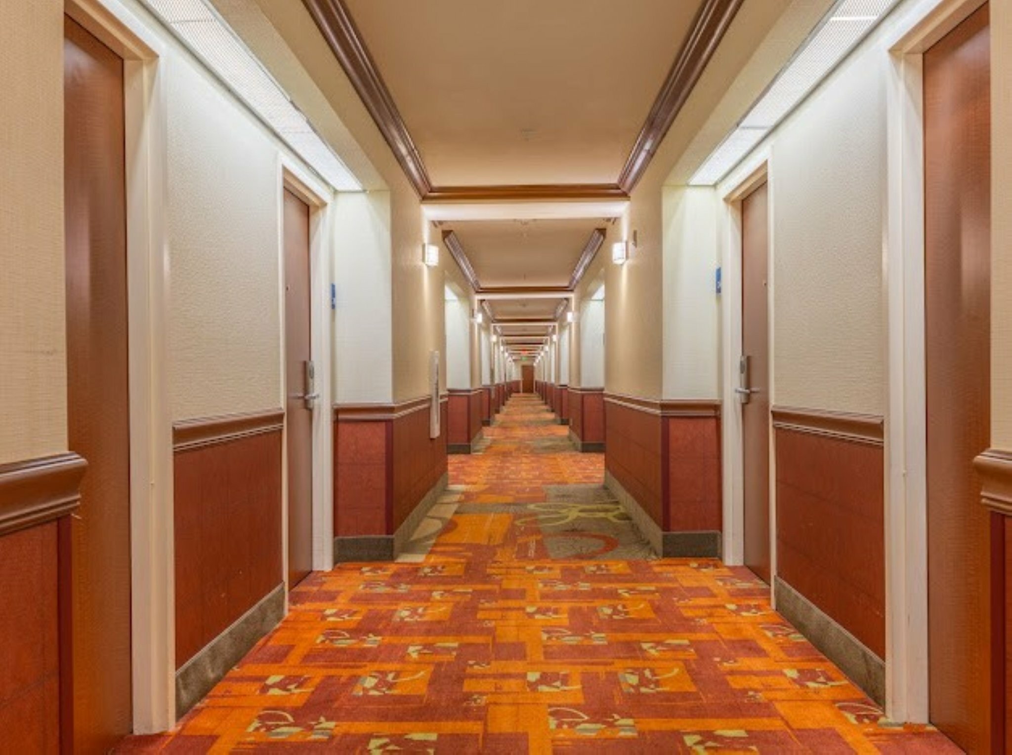 Фото Holiday Inn Express & Suites Tucson Mall