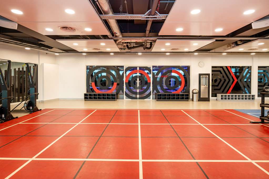 Фото Radisson RED London Twickenham