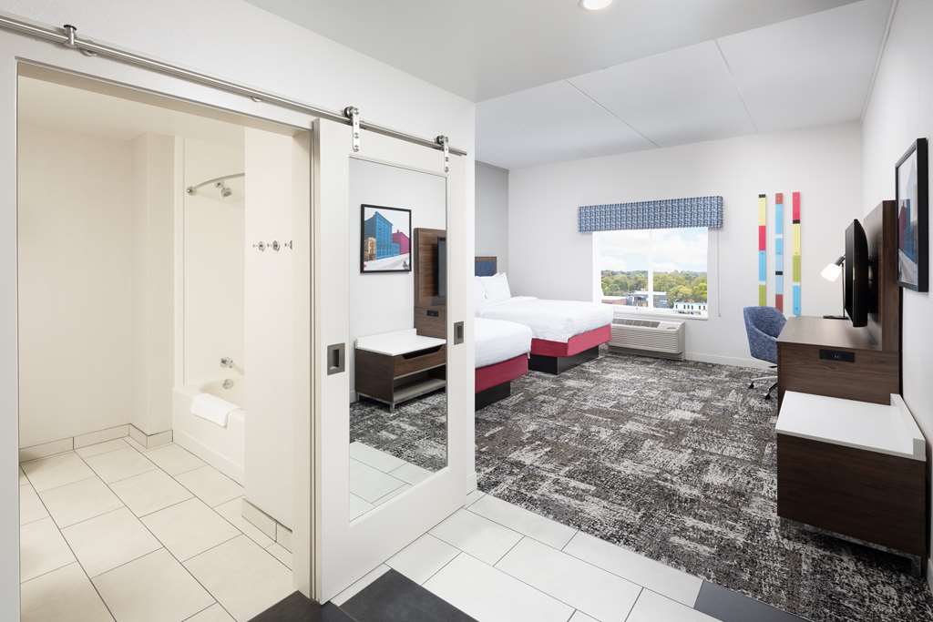 Фото Hampton Inn & Suites Rochester Downtown