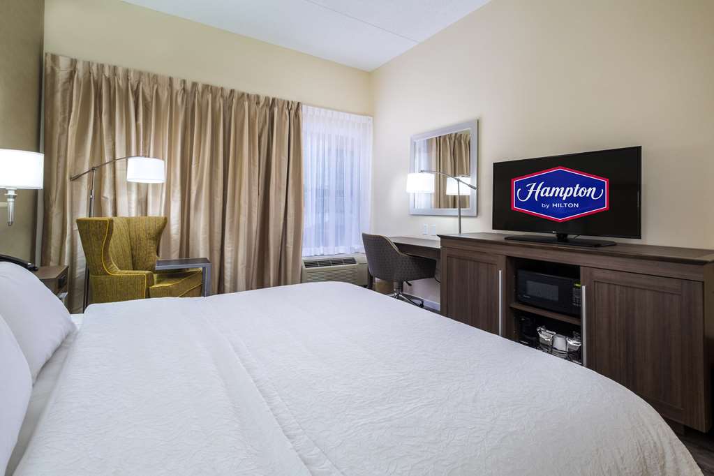 Фото Hampton Inn Freeport/Brunswick