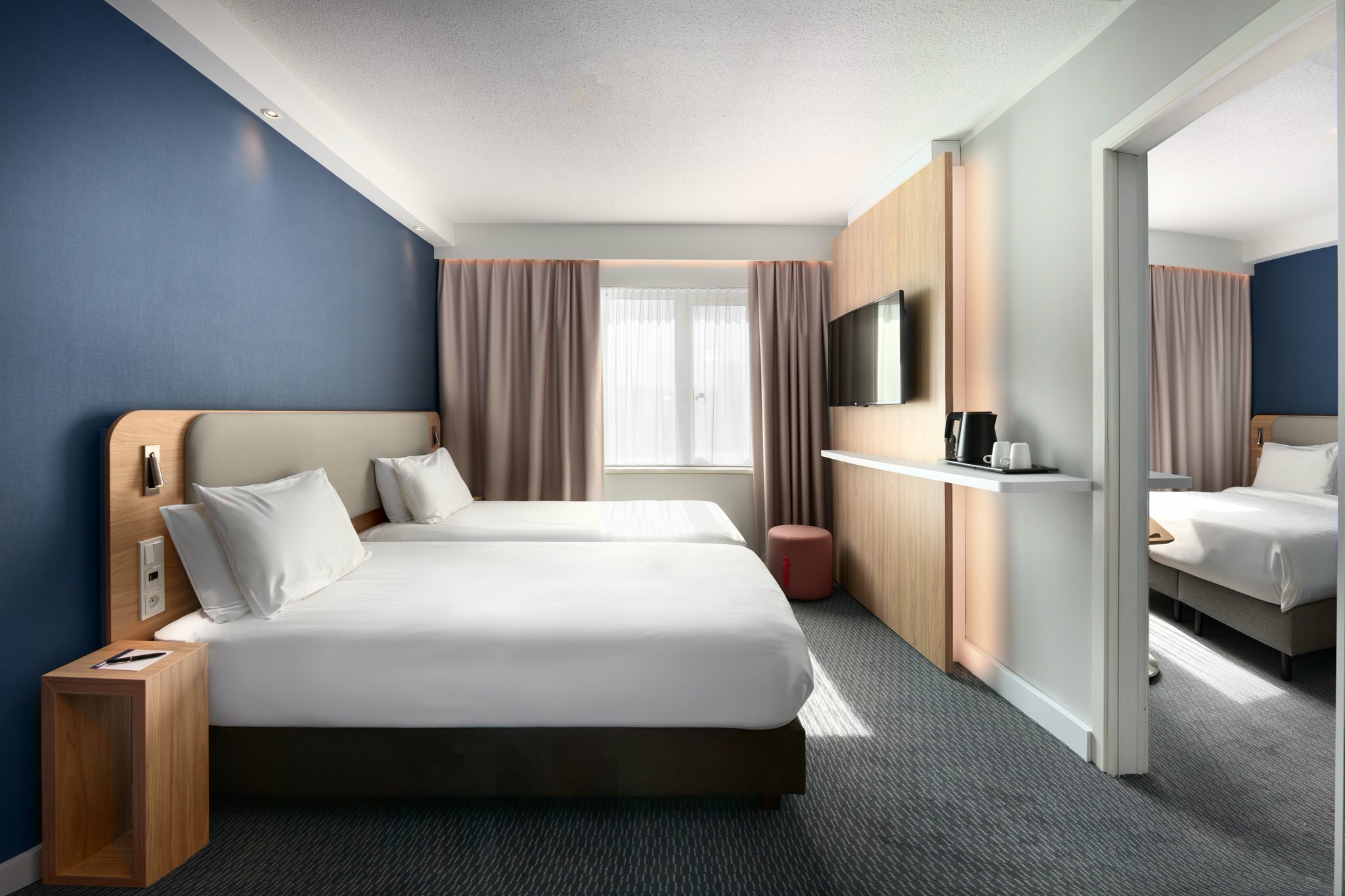 Фото Holiday Inn Express Antwerp City-North, an Ihg Hotel