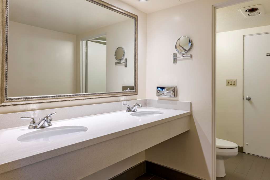 Фото Best Western Plus Thousand Oaks Inn