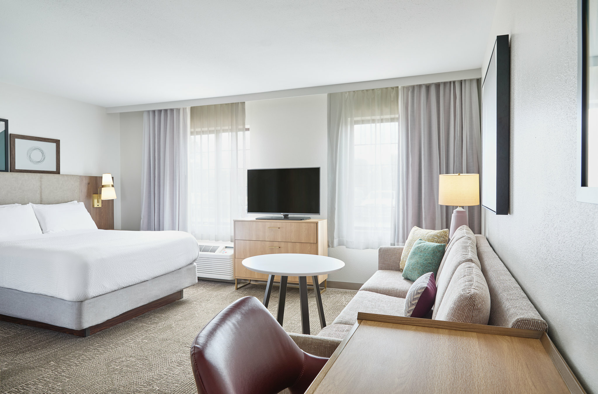 Фото Staybridge Suites Downtown Peoria, an Ihg Hotel